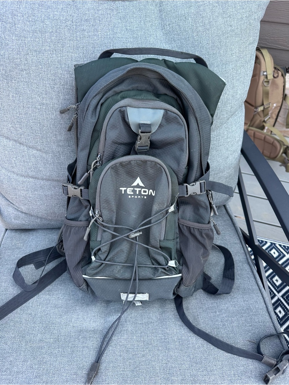 TETON Sports 22L Hydration Hiking Backpack